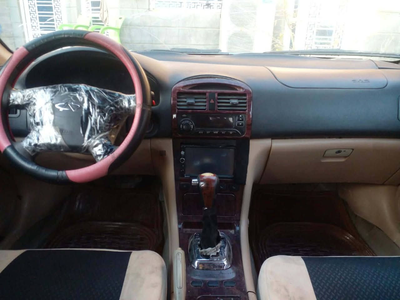 شيري موديل 12 كير تماتيك مكينه حدادي تبريد تخم تايرات سياره نظيفه مكفولة من الضربه مكان سياره بلحله سعر 36 وبها مجال بسيط ***********
