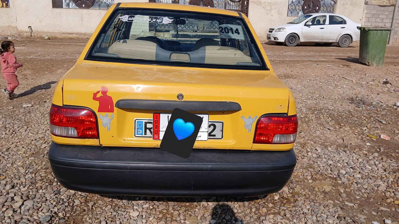 السلام عليكم ورحمة الله 
سايبه 2012
سنوية ل ٢٠٢٣ 
مصفره هيئة وغرامات 
مكينه بيها بداية دخان
كير مكفول تبريد شغال 
مكانها الجمعيات 
السعر ٢٢ وبيها مجال 
***********
