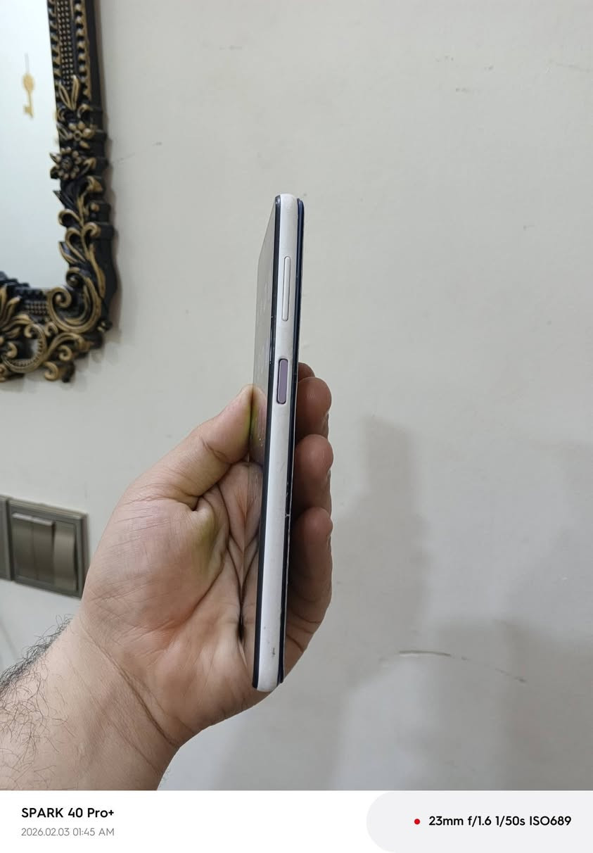 سلام عليكم كلكسي A22 ذاكرة128 رام4 بلادي ممبدل بي شي فقط ظهره مبدل غير لون سمائي ومغلف وبي كفر.... بطارية5000 تايب سي شحن سريع سيمكارت اتصال كامرات كلة شغال الخلفية بيه غواش خفيف للبيع السعر 70الف وبي مجال للشراي العنوان بغداد الغزالية ***********خاص اوتساب...
