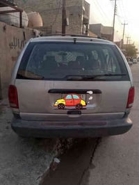 من رخصة صاحب الكروب عندي سيارة دوج كرفان موديل 2000محرك3000مشروع وطني ...