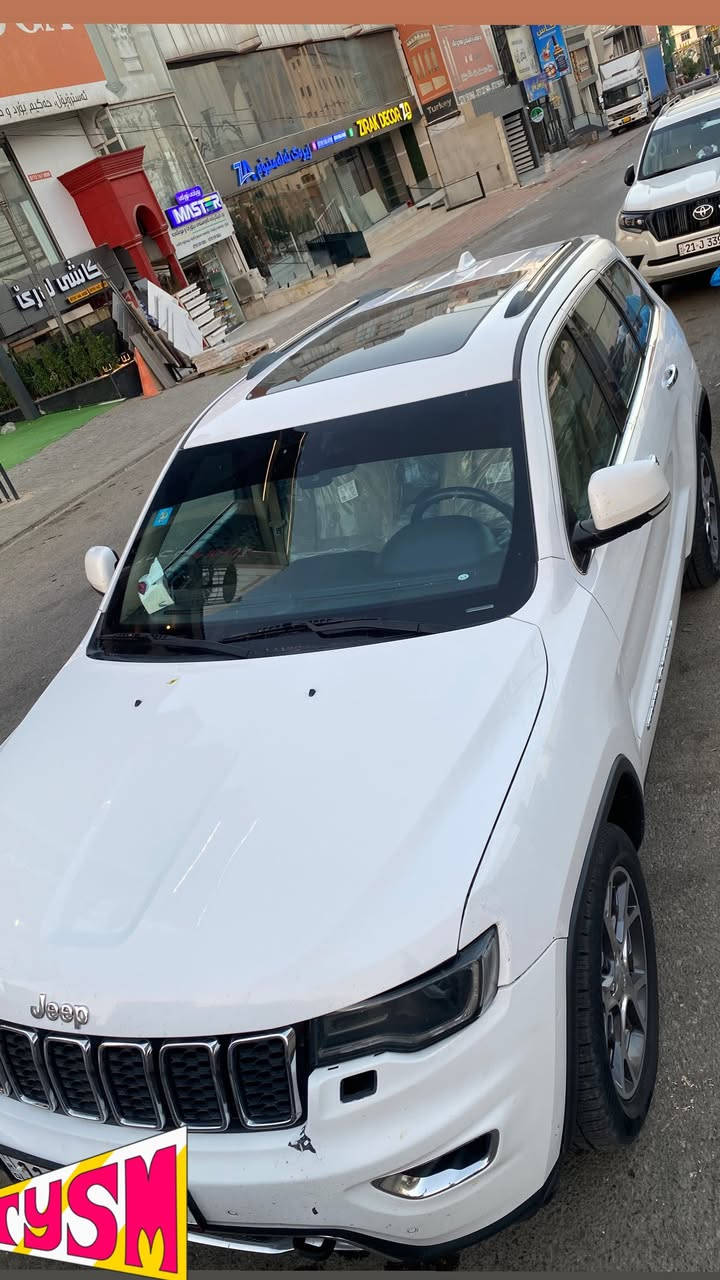 جيب شيروكي مديل 2019 خليجي فول مواصفات لمتدد سيارة كفالة مع عدة ملاحظة بسيطة 

السعر 265 وبيه مجال جداً بسيط 
***********
