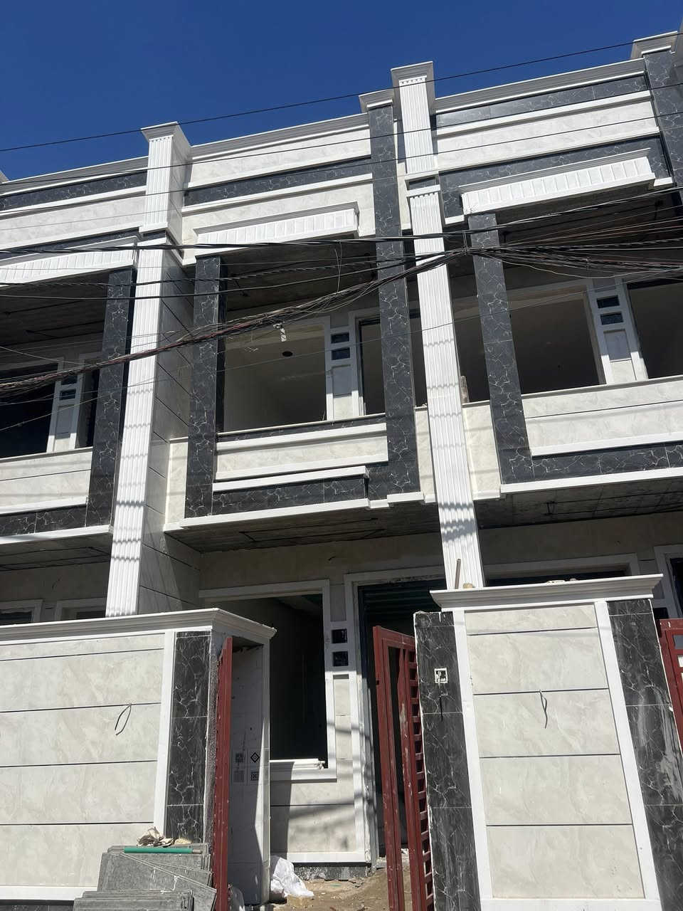 مشتملات للبيع 72 متر خلف مكوى الخضراء
الواجهة 3متر ٣٠ سم النزال ٢١ 

يحتوي على #استقبال #مطبخ #خدمات#غرف النوم عدد 3 (ديكور حديث خدمات خارجيه )

موقع ممتاز 

للاستفسار الاتصال ***********
