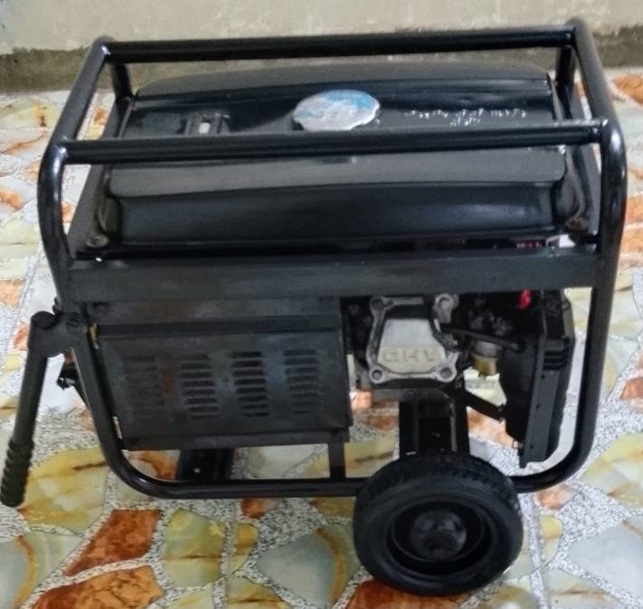 السلام عليكم مولد استرا كوري باب اول ملف نحاس 2 ونص كيفي 10 امبير سلف بكره شغال اقتصاديه بالصرف صوتها جدا هادئ مولد نظيفه ما دخله تصليح عل لفحص سعرها 175 الهاتف 📱*********** بي واتساب الشراي يتصل مكاني بغداد قرب مجمع بسمايه يوجد خدمه توصيل داخل بغداد فقط
