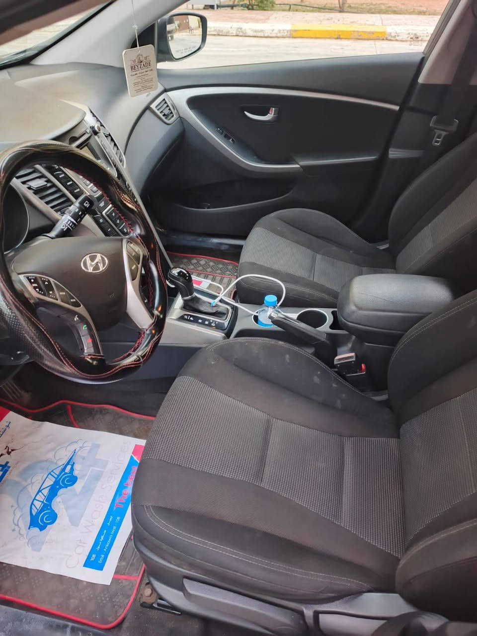 هيونداي النترا هاج باك 2017 
ماشيه 180 وارد أمريكي صبغ جاملغ أمامي
، أيمن وربع الباب الأمامي الأيمن 
محرك وكير مكفول ما مفتوح
عنوان أربيل ***********
