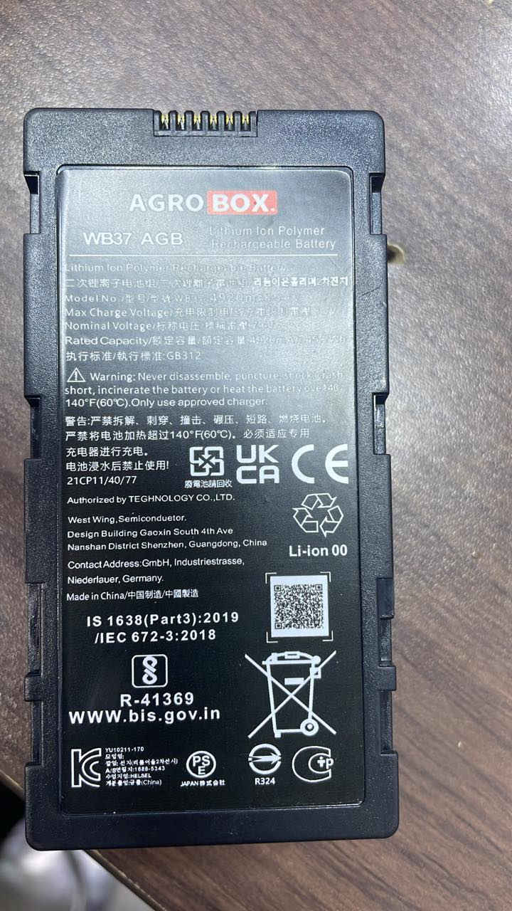 السلام عليكم اخوان لكيت بل المخزن بطاريات ذكيه بهاذا الشكل
الي يريده اني ابيعهم 
الي يحب ينورني خاص ايضاً عندي توصيل كافه محافظات العراق


**إذا كنت صاحب هذا الإعلان وتريد حذفه لأي سبب، رجاءا أرسل رسالة إلى الدعم الفني**