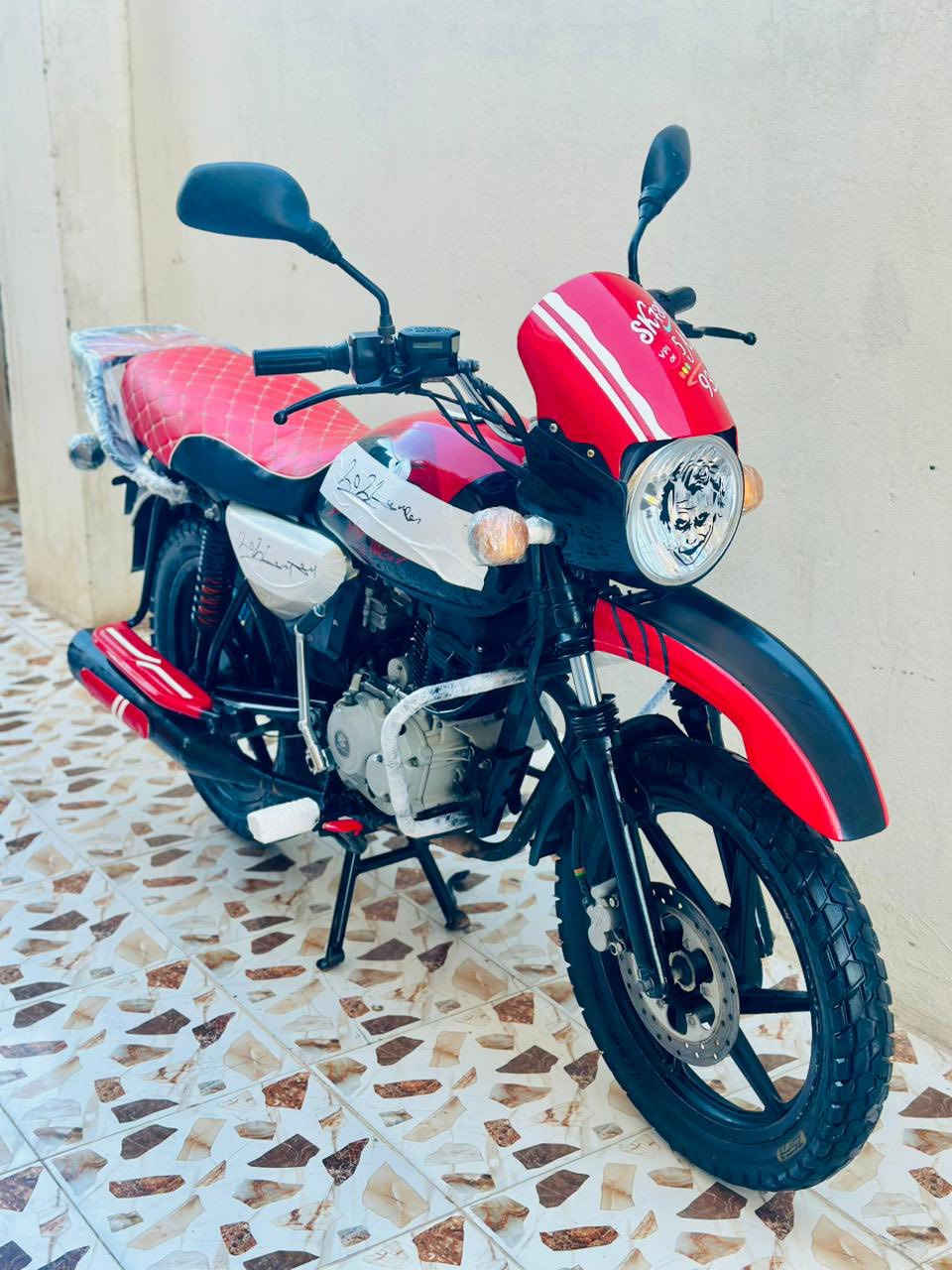 بوكسر موديل 2021.         ***********
وراق اصوليه مكفول من كلشي السعر 975 وبي مجال 
للمراوس هم مكاني ديالى الخالص
