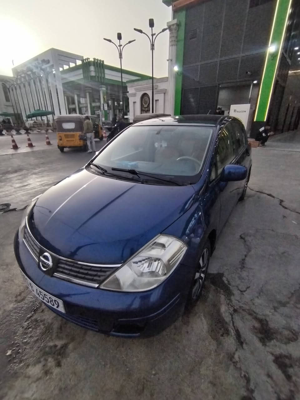 للبيع نيسان فيرسا 2007 🚗
🔧 المواصفات:

• موديل: 2007 
• النوع: نيسان فيرسا
• السيارة باسمي رقم جديد و الهزة جديدة 
• محرك: ميتسوبيشي 2000 جديد 
• كير: عادي (يدوي) جديد
• سحب قوي وأداء ممتاز
• مصبوغة حزام عدة القمارة للجمالية
• بلكات و مجاول و نوزلات دهن كلة جديد.
• كهربائيات كلهة شغالة 
• تبريد عاطل 
َ• حدادية 80 %

السيارة بحالة جيدة وجاهزة للاستخدام.

💰 السعر: 62 $  قابل للتفاوض للجادين

📍 الموقع: بغداد شارع فلسطين 

📞 للاستفسار أكثر أو للمعاينة راسلني واتساب 🟢.

***********
9647716851926+

#نيسان_فيرسا #فيرسا_2007 #سيارة_نيسان
#نيسان_فيرسا_2007
