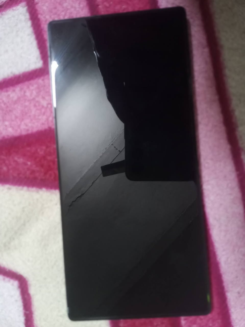 سلام عليكم ورحمه الله ريد ماجك 10 برو S للبيع فقط رام 16 ذاكره 512 جهاز غني عن تعريف  جهاز فول للالعاب كل غراضه كامله السعر 800 عنواني بغداد سلمان باك  الي حب يتفسر اكثر يراسلني او يتصل على الرقم ***********
