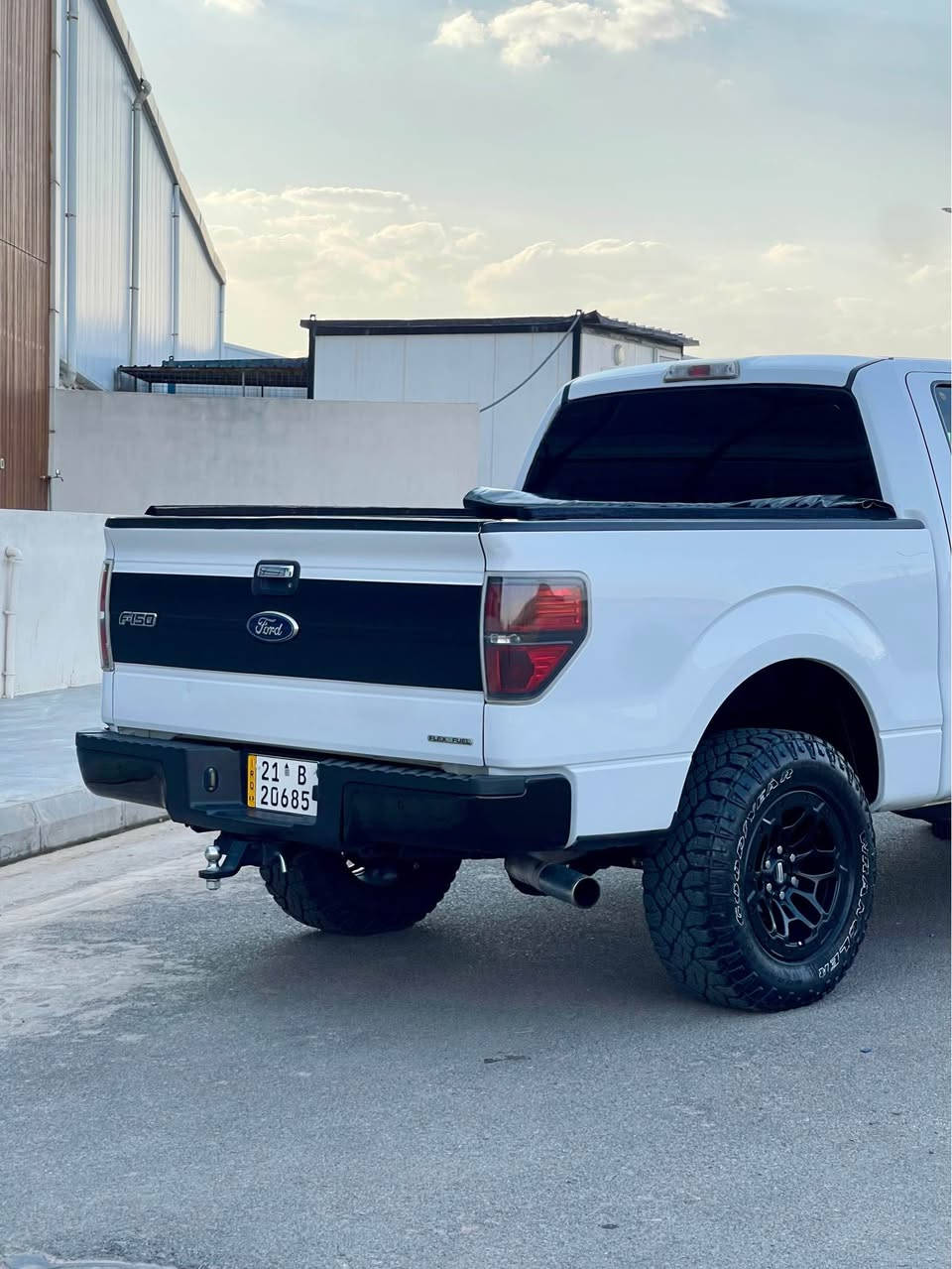 بۆ فرۆشتن: فۆرد F-150 FX2 مۆدێل ٢٠١١ 🛻
 
❖ مۆدێل: ٢٠١١ (ڕەنگی سپی)
❖ جۆر: FX2 (لێخوڕینی 4x2)
❖ بزوێنەر: V8 (مەکینە بەشەرت)
❖ بۆیاخ: بێ بۆیاخە (تەواو پاک و بێ کێشە).
❖ ناوەوە: ناو زەرد و کوشن جلد (زۆر خاوێن، وەک لە وێنەی ⁠دیارە).: چوار تایەی good ⚡️year  تايه .
❖ ژمارە و سەنەوی: ژمارەی سلێمانی نوێیە، سەنەوی تا ٢٠٣١ تازەیە و بەشەرت.
❖ تێبینی: سەیارەکە هی کۆمپانیای نیڤایە، زۆر توندوتۆڵە، بێ مەسرەف و ماڵی دۆستە.
💵 نرخی قفل: ١٣٨ وەرەقە - بەم مواسەفات و پاکییە بەو نرخە لە هەموو عێراقدا نییە!
📞 ژمارەی تەلەفۆن2003-140-0770
━━━━━━━ ★ ━━━━━━━ السليمانية, العراق


**إذا كنت صاحب هذا الإعلان وتريد حذفه لأي سبب، رجاءا أرسل رسالة إلى الدعم الفني**