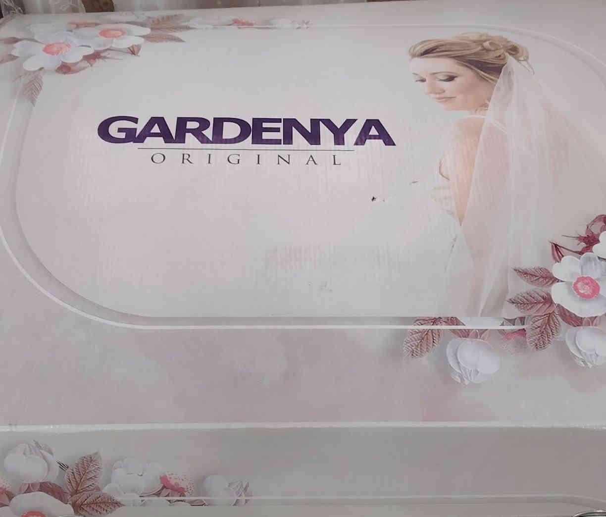 فرشه تخت طخم كامل للبيع السعر 50وبي مجال حك جيه مكاني موصل ايسر حي النهضه قرب ساحه غاز ونفط الفلاح رقمي ***********
