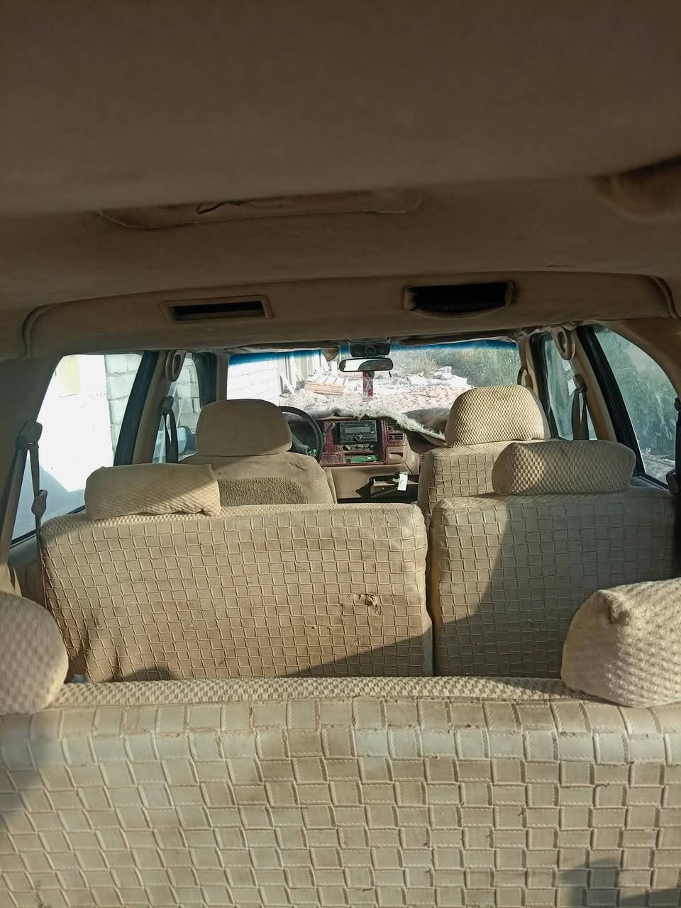 سلام عليكم جمسي مديل 1995 بالبصرة سنويه كارتونيه قديمه رقم احمر عطلها يرادلها حلابات يعني تصليحها 100 الف عنوان بصرة /هارثه 
بيع او مراوس السعر 15 ورقه


**إذا كنت صاحب هذا الإعلان وتريد حذفه لأي سبب، رجاءا أرسل رسالة إلى الدعم الفني**