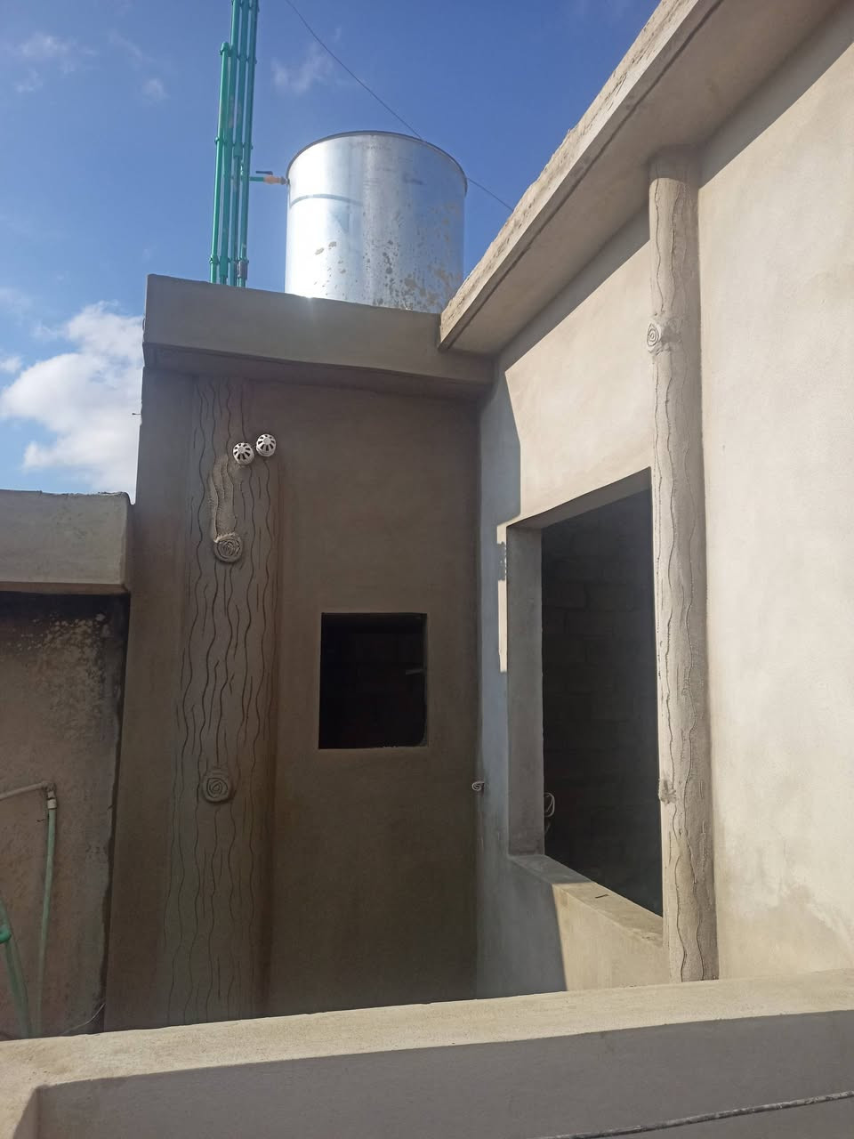 لبخ سمنت مالج كامل 1750 النص مالج 1250 الشربت داخل البيت 500حالين متفرق حالين ***********
