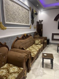 عندي تخم ملكي السعر 400 وبيً مجال الاستفسار 07731126967