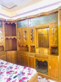 توجد غرفة نوم للبيع شرط نضافه فول خشب صاج للاستفسار اتصال على 07829748...