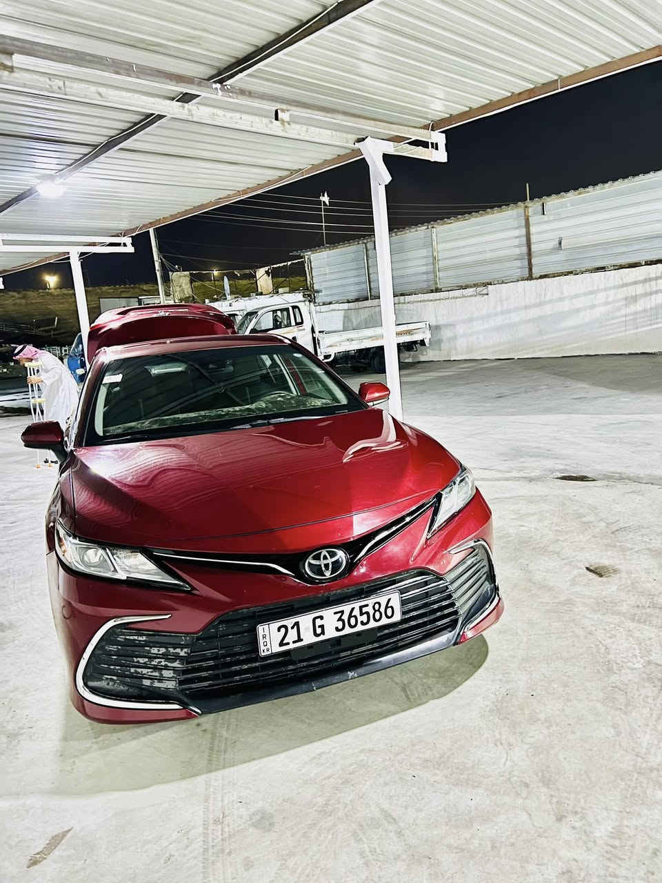 سلام عليكم كامري موديل 2022 ضرر قطعتين جنطه مبدله بلادي او باب السكن كلير بمريكه بدون دواخل سياره جديده السعر 195. بيها مجال ***********
