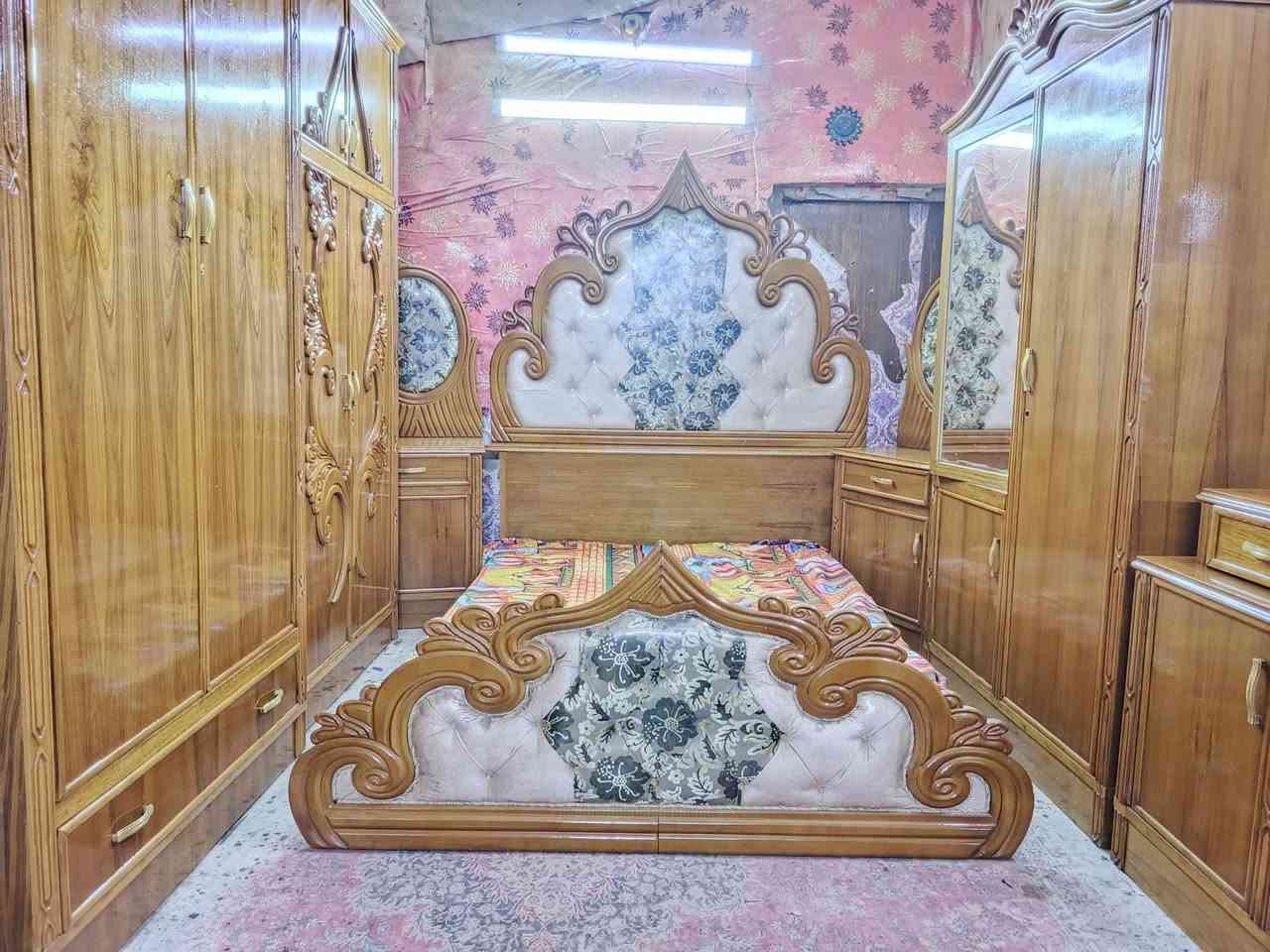 غرفه اخشاب ست ابواب ملحق للبيع السعر 800صاج داخل وخارج الضهر جرجوبه زاوية كنتوريه موديل حديث العنوان بغداد وكو توصيل انتصال ***********متواجد وتساب
