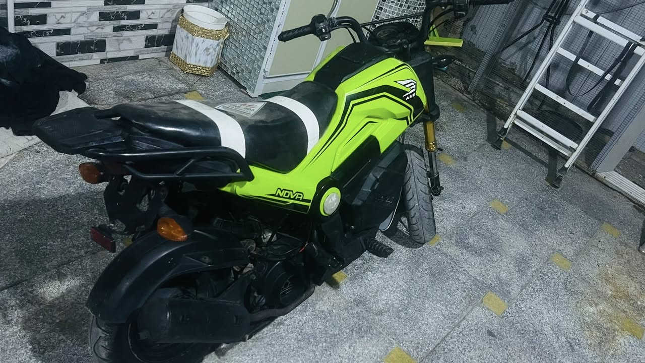 سلام عليكم دراجه نوع نوفا انضف من الصوره الدراجه نضيفه برغي ماناقصهة والمكينه نوعهة سبيسي نضافه فول كلشي شغال بالدراجه السعر 350
الرقم ***********
