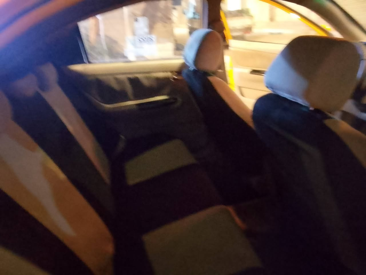 سلام عليكم سياره جيلي موبل 2014 جاهزه حداديه تخم تاير بيع مستعجل السياره لسعر 45 العنوان بصره حي الاصدقاء ***********
