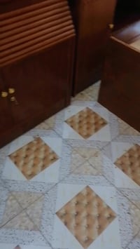 غرفه • نضيفه • للبيع