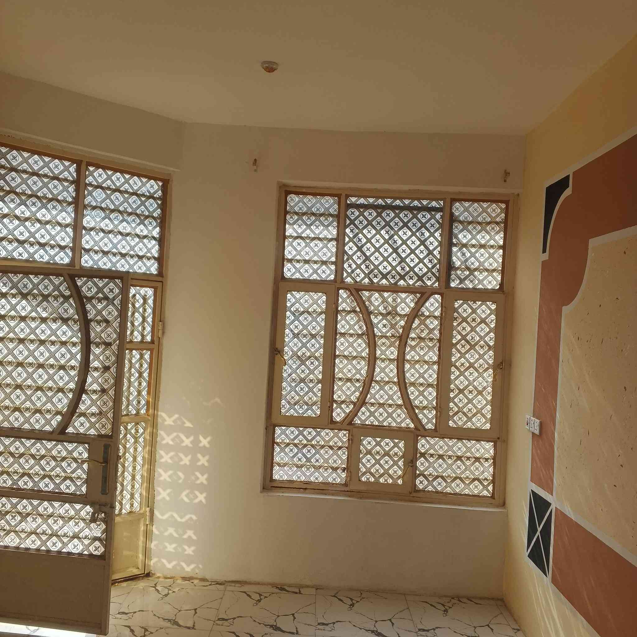 دار للبيع مساحة ١٠٠ متر طابق واحد السعر 55 وبي مجال مكان ديالئ بعقوبه تقاطع القدس دور الزراعة  الثالثه  بناء حديث متكامل ماء وكهرباء ومجاري وتبليط سند ٢٥ طابو زراعي للاستفسار ***********
