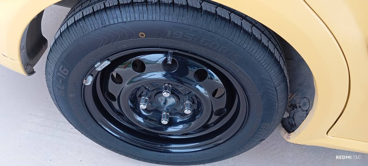 للبيع اوبتره 2008
رقم جديد سنويه ممنتهيه
نقابه مصفره
محرك بدون صرف ولا تبخير
كير اوتماتيك
تبريد شغال
صدره جديد مسوي
تخم تايرات قبل10ايام شادهن 
تخم وياله بلكارتون ماخذهن قبل 10ايام
ضرره جاملغ خلفي جهه السايق
السعر 67$ بي مجال
رقم 
***********
مكاني خانقين
