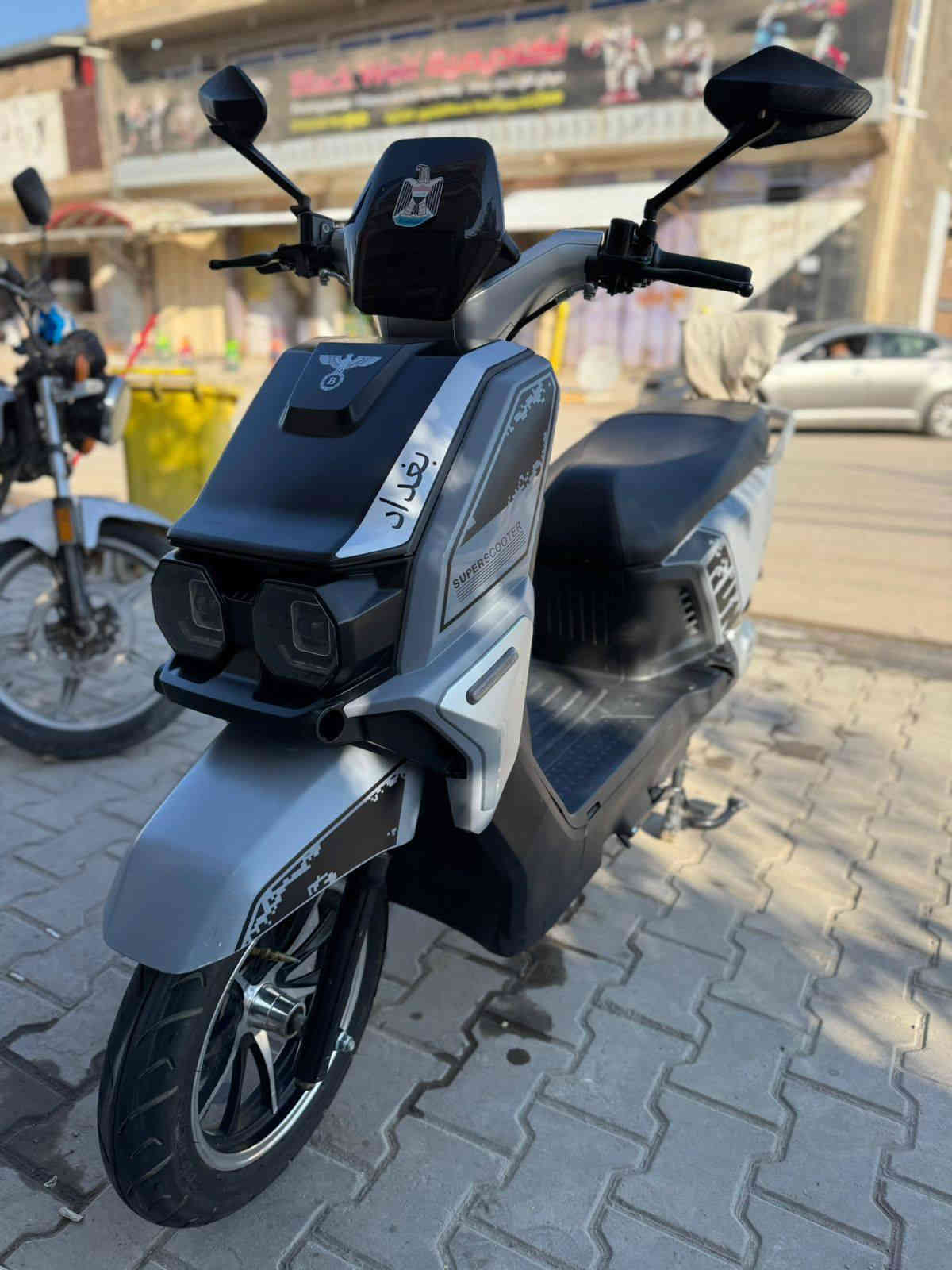 السلام عليكم 🌹
للبيع دراجه شحن بطاريات حجم كبير دراجه مابيها أي نقص نظافة فول على وضع الشركة  ♥️

السعر 750.000  ألف
قضاء المحاويل 
للتواصل ***********
