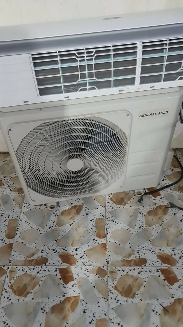 سبلت جنرال 2 طن 
مستعمل شهرين سعرة قفل 360
عنوان برطله


**إذا كنت صاحب هذا الإعلان وتريد حذفه لأي سبب، رجاءا أرسل رسالة إلى الدعم الفني**