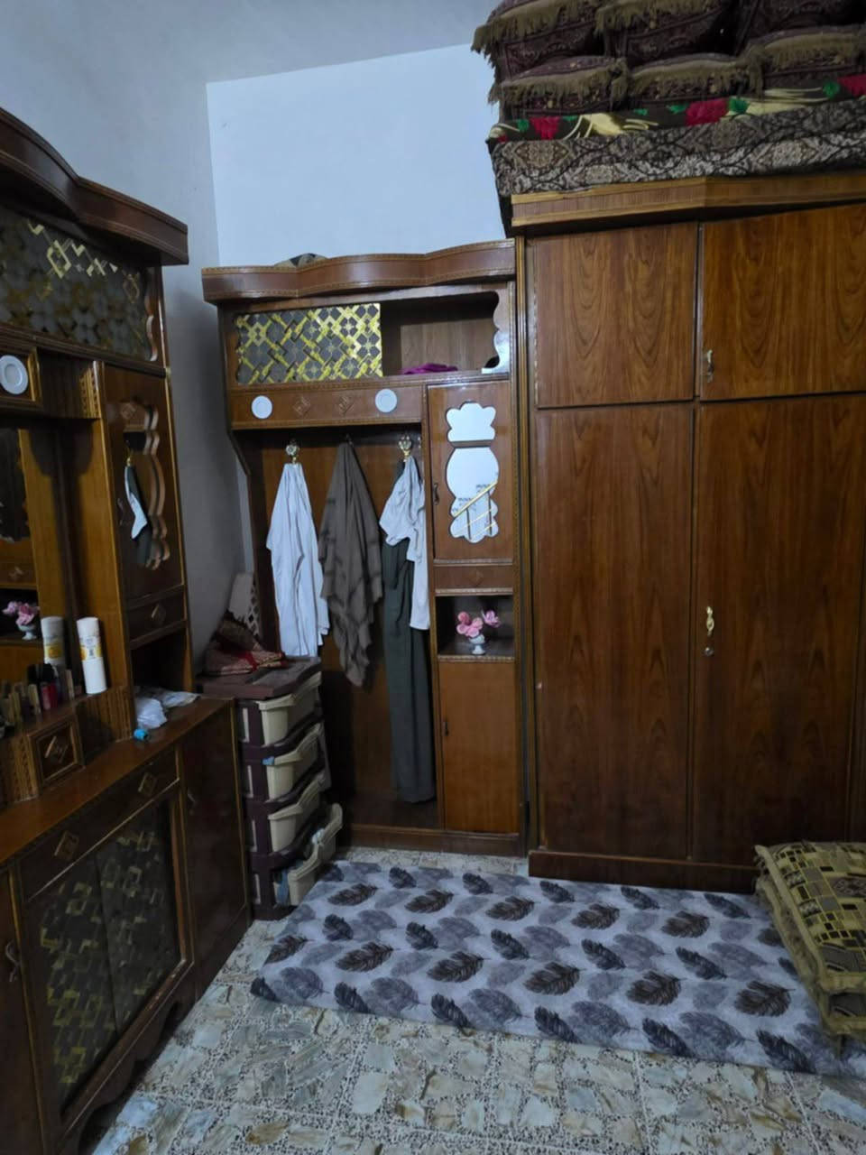 السلام عليكم غرف اخشاب عدد ٢ وحده صاج عراقي نضيفه جدا السعر ٩٠٠ وبيها مجال والثانية غرفة تركي جديده ١١ قطعة السعر ٨٥٠ وبيها مجال الشراي فقط يراسلني ويدلل وشعدكم للبيع دزولي ابيعه الكم مقابل عموله والرزق على الله متابعه للحساب فضلاً وليس أمراً @إشارة


**إذا كنت صاحب هذا الإعلان وتريد حذفه لأي سبب، رجاءا أرسل رسالة إلى الدعم الفني**