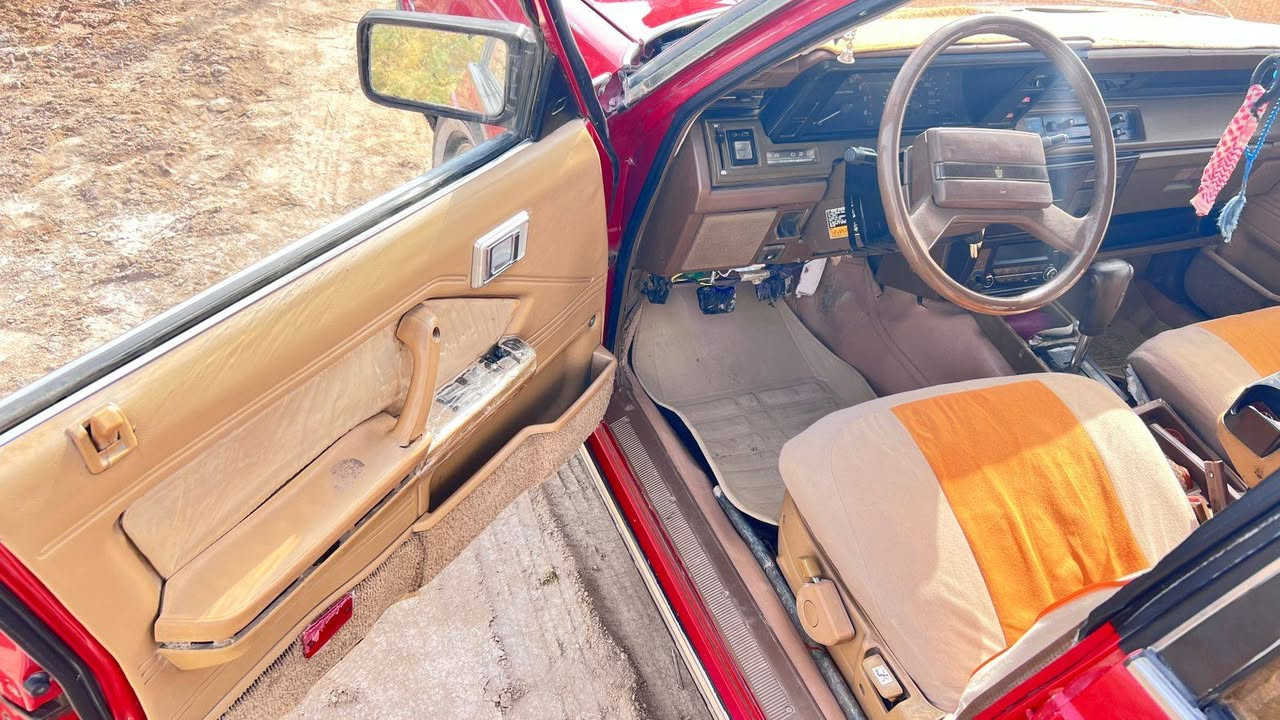 سلام عليكم سوبر مديل 84 سيارة جاهزه كير مكينه جديد  كهربائية جاهزه سيارة مكفوه من عيب شرعي يعني سيارة جاهزه سعر 70 بيهه مجال حك جيه انه مكلف بنشر هذا رقم نتصال ***********
