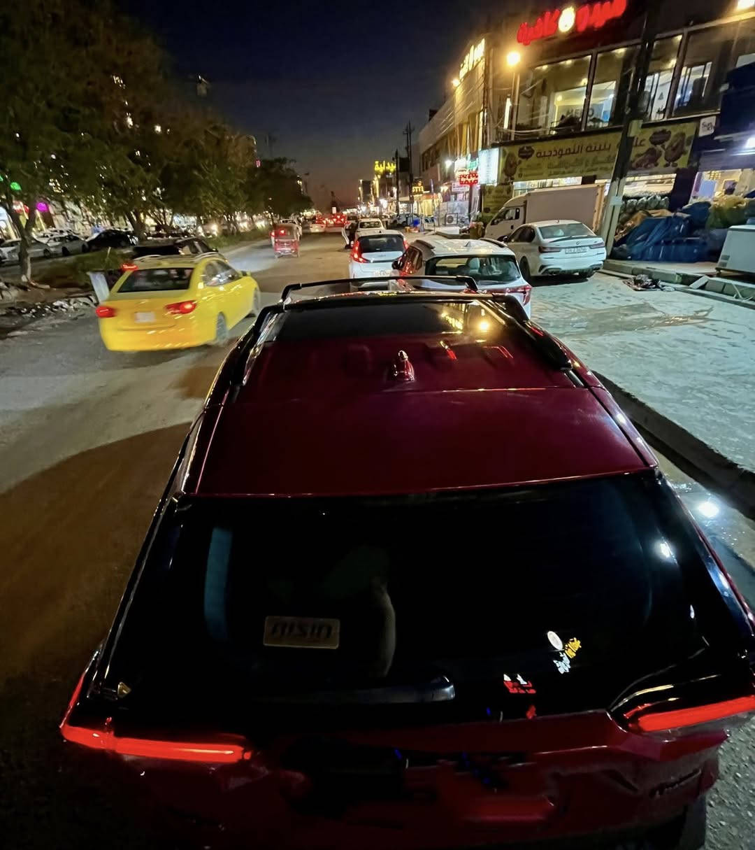 للبيع تويوتا راف فور (RAV4) 2020 لمتد - كلين تايتل 🚗
الموديل: 2020
 الفئة: لمتد (Limited) - أعلى مواصفات بالفئة.
 الوارد: أمريكي (كلين تايتل 100% فقط دعاميه امامية لا شاصي ولا لغد).
 اللون: ماروني مميز والداخلية جلد اسود. 
 المحرك: 2.5 لتر.
 المسافة المقطوعة: [63] ميل
 فتحة سقف + شاشة كبيرة تدعم Android Auto.
 نظام صوتي فاخر JBL.
 كراسي جلد كهرباء مع ميزة الخزن (ذاكرة كشنات).
 تدفئة وتبريد في الكراسي الأمامية والخلفية
 بصمة تشغيل وأبواب + صندوق خلفي كهربائي.
 أنظمة الأمان: رادار تحديد مسار، مانع تصادم، ونظام النقطة العمياء (Blind Spot).
 حساسات أمامية وخلفية مع كاميرا.
 ويل كروم قياس 19 إنج الأصلي الخاص بفئة اللمتد.
 السيارة بحالة ممتازة جداً جاهزة من كل النواحي. 
 الرقم بغداد الجديد تحويل مباشر
💰 السعر: [217$]
📍 المكان: [بغداد حي اور]
📞 للتواصل: [***********]
