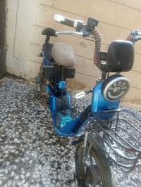 دراجة شحن للبيع نقص بطارية السعر 250  اتصال 07808648837