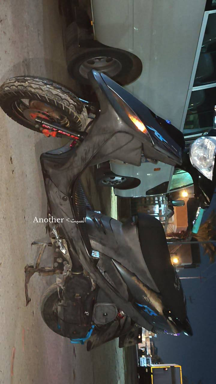 سلام عليكم ماكس عدله للبيع صارلها 4 شهور نازله من الرمبه وكلشي بيها بلادي سعر الدراجه 750
***********
بغداد المشتل مستعجل عل بيع
