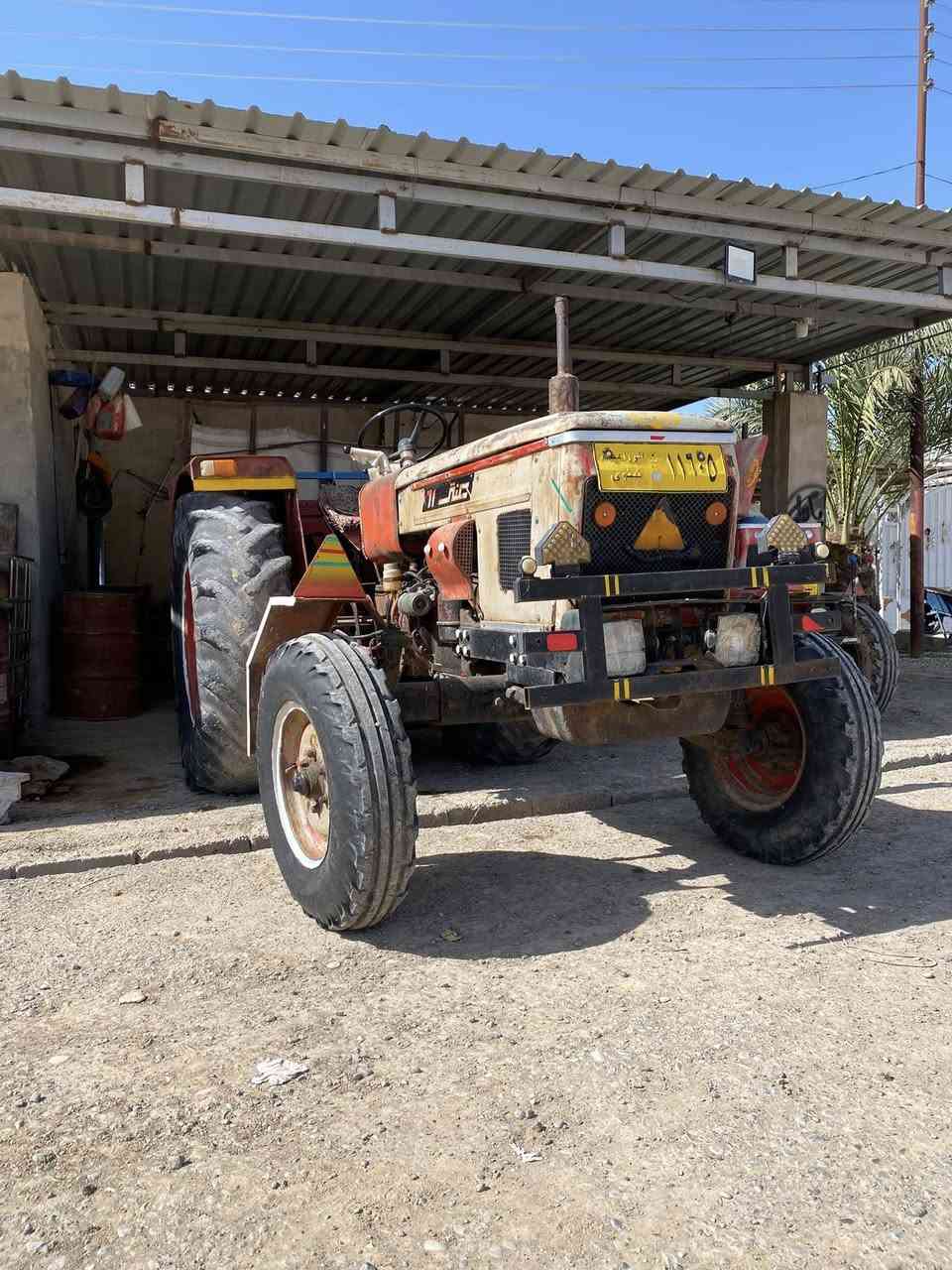 للبيع عنتر موديل 86كير محرك كله خير من الله  بمب بريك شغال ب كهربائيات اشاير رباعي جهاز خير من الله رقم وسنويه وبدون تحويل مكاني ديالى قرةتبه ***********
