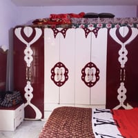 غرفة اخشاب • ماليزي • مستعمل