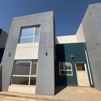 مجمع الغدير ٢ • دار • ٢٠٠م