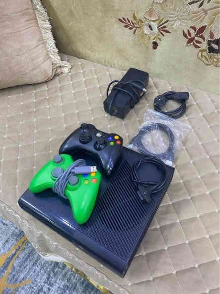 السلام عليكم

اكس بوكس 360 سوبر سلم الجهاز نضيف وشغال ميه بالميه مابي اي خلل او مشكله

السعر120 بدون عمله رجائاً
 
كامل ملحقات  وكيبل اج دي وكيبل تشغيل كيبل شحن مع جوستكين واحد اصلي والثاني واير
 مع هارد مليان العاب ‼️

بي العاب قويه جداً 
جي تي
وكال بيس١٨
ماين كرافت
وغيرها من الالعاب المعروضه

مكاني بصره معقل الابله بضهر جامع سيد علي *********** البصرة
