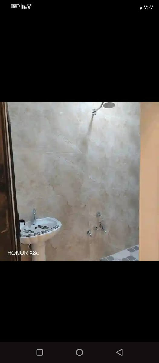 🏡دار للبيع🏡
المساحة: 150 متر مربع

✅ #طابو_زراعي_سند_25_أقرار_محكمه

السعر: 127 مليون  (مع المجال)

الموقع: النجف شارع الصب عمود 260 #ألخط_ألاول

مواصفات البناء:

3غرف نوم وصاله ومطبخ واستقبال حمامات داخليه وخارجيه وكراج 

بناء مرتب (أساس + سقف كونكريت + طابوك)

أرضية بورسلين أبو الـ 60

الخدمات:#بعد_عن_سوق_100م

ماء كهرباء مدارس سوق تبليط مولد

للاستفسار والاتصال:

***********
