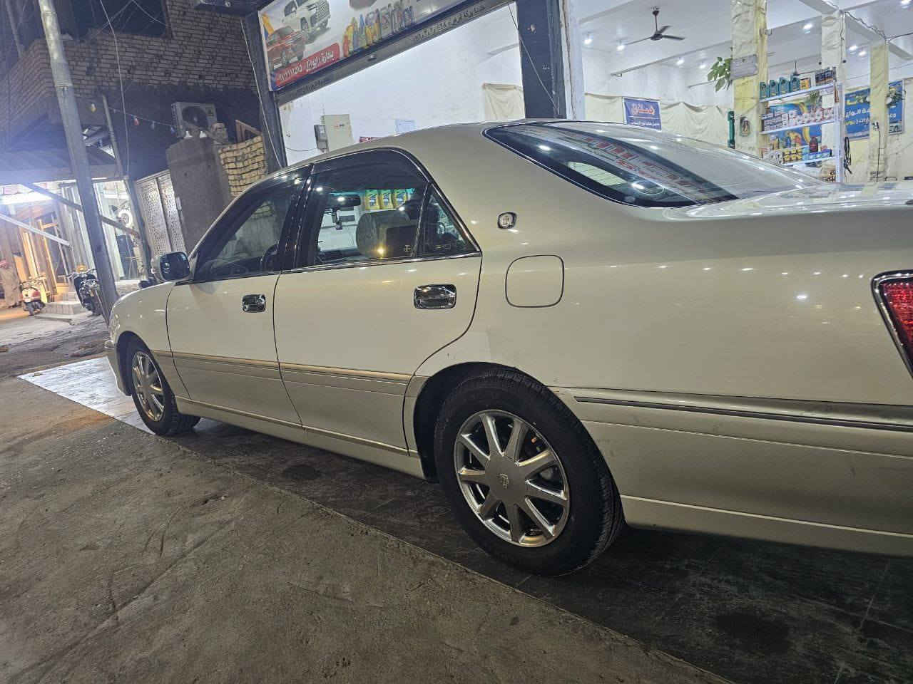 ملكه حاوية 3 دكم كرستال اصل مكفوله من الكص بصمه لاندكروز تشغيل عن بعد ستيرن كهربائي تحوير نجف فول موصفات شاشات بالكشنات الخلفية ويل نجمة تبريد حدادية كير مكينة كفالة ما تخسر عليه الف دينار السعر 60 قفل مكان ناصريه مركز
للاستفسار ***********
