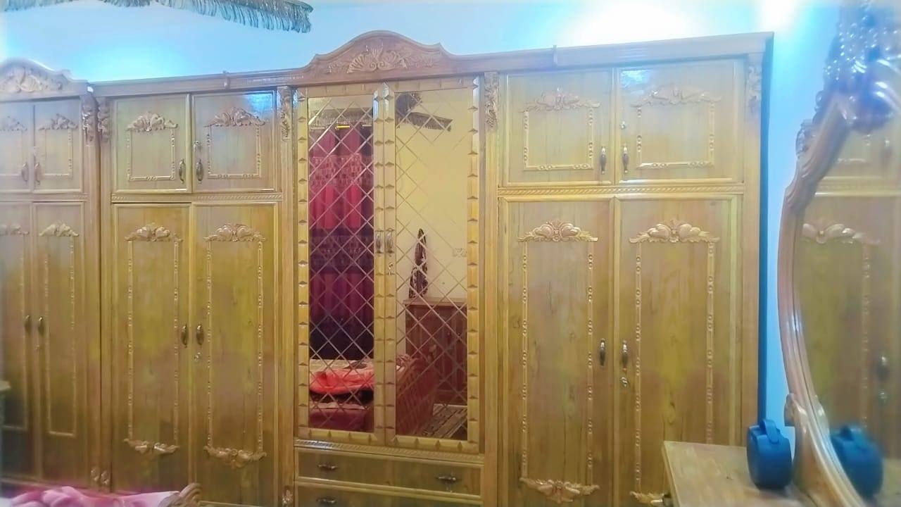 السلام عليكم غرفة أخشاب مستخدمة للبيع مشتريهة ب٣ملاين سعرهة مليونين أو بيهة مجال قليل مكان بغداد ***********
