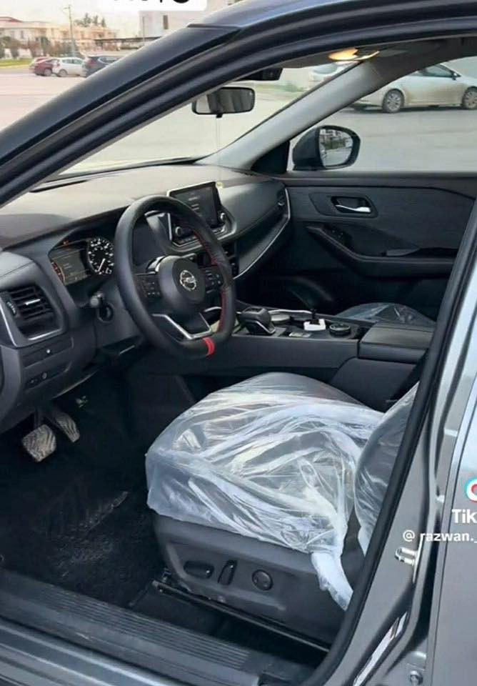 نيسان روگ ٢٠٢٣ مواسةفات sv ده بل اكسلي 1.5سه ياره كه زؤرخاوينه 28مايل رويشتيه دووپارچي سبوغه پاملغ بؤنيت هه مووشتي به شه رته سحري 145محامله مؤبايل ***********. وتسئاب*********** شوين هه ولير
