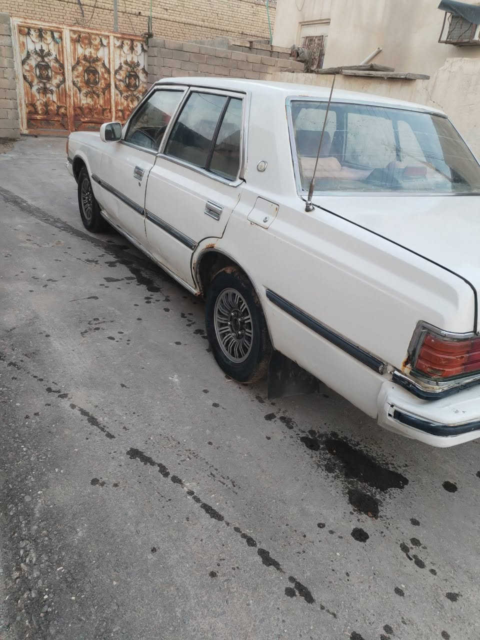 سلام عليكم سبور 83 سنويه ل27 مكينه وكير بطه تبريد شغال كهربائيات شغاله تفاصيل كثر تصال ***********
