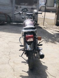 كير سيفان اورق اصلي ما بيه نقص لسعر 350وبيه مجال رقمي 07816884575