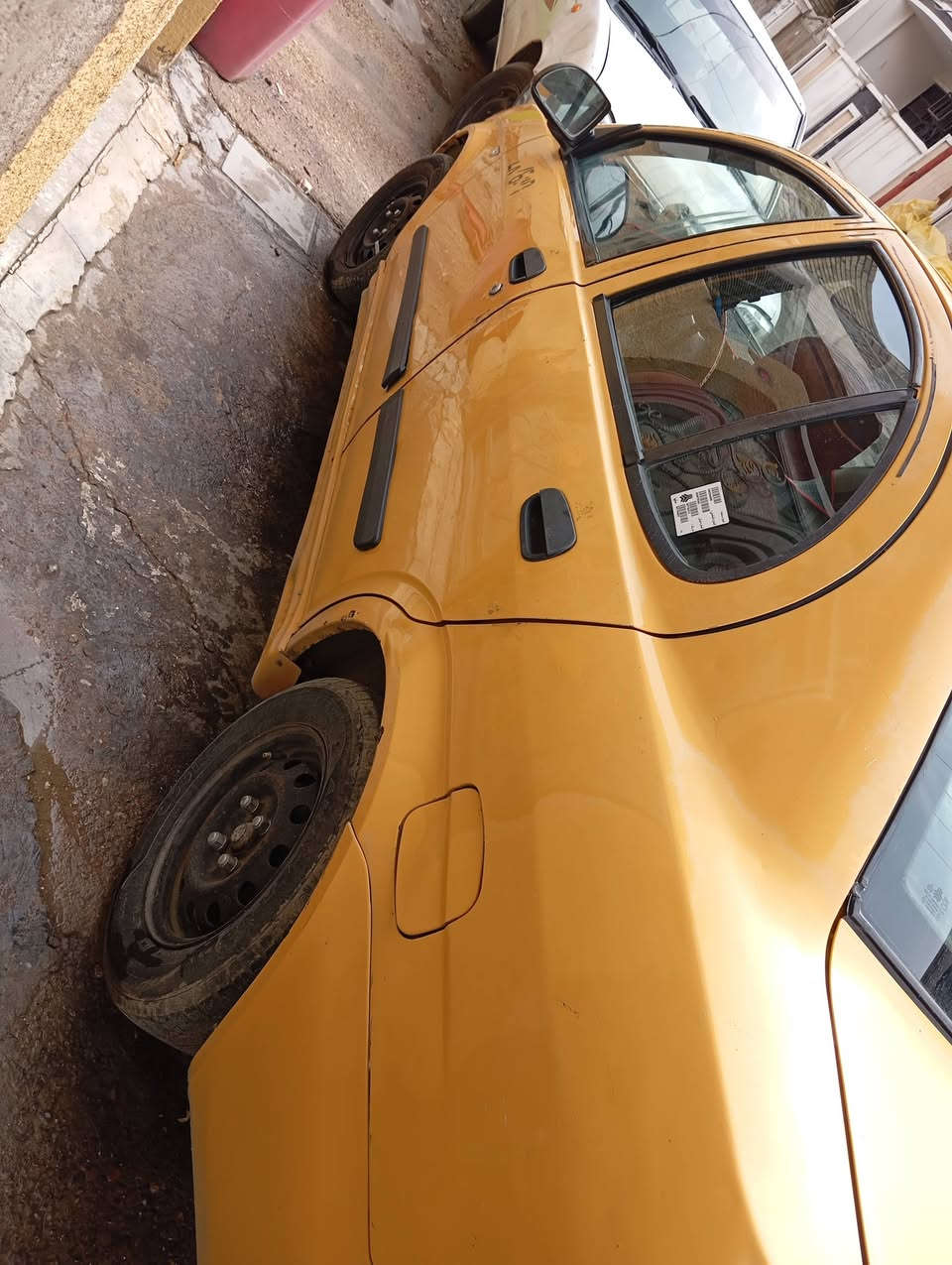 السلام عليكم...سيارة موديل 2015...بأسمي. ...تحويل مباشر ..مصفرة . هيئة...غرامات....جاهزة...مكانها الخطيب الزراعي.....سعرها 33....ه ***********
