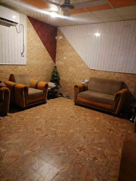 بيت للبيع في الحيانية طابو ملك صرف مساحته 150 متر طابقين طابق الأرضي يحتوي على غرفة و هول واستقبال ومطبخ و صحيات داخلية وخارجية طابق ثاني يحتوي ع غرفتين وصالة كبيرة و حمام وسطح كبير سعر 120
تواصل
***********
