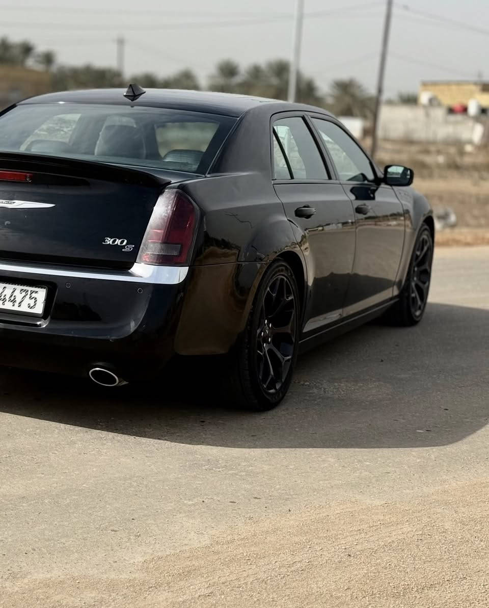 اوباما  300s  فول
موديل :2012 

اصل لا محدث ولا شي كل على بلاد

فول على اخير شنو ل يعجبك من مواصفات بيه سياره

داخله سياره كندي كفاله عام

وبل عراق بيه شخص بين باب والجاملغ امامي

للبيع أو مراوس بجارجر 

ملاحظه: سياره (تو ويل) مكينه (3600)

رقم السياره بغداد بسمي 

     مواصفات

مري هيتر

مري قلاب 

مري نقاط عمياء

حساس جانبي 

حساس امامي

حساس خلفي

‏رادار امامي

كشنات جلد 

كشنات تدفه تبريد 

كشنات كهرباء

استيرن تدفه تبريد

تحكمات استيرن

استيرن كهرباء

تبريد تسخين كلاصات

كير طياره كهربائيه 

تبريد قطعتين

تشغيل عن بعد 

لايت زنون زرع 

لايت متحرك مع السير الشارع

ترحب بصمه 

أربع بيبان بصمه 

ونظام سبورت بلادي 

مكينه وكير كفاله 

وتخم ويل جديد 

تخم تاير جديد هستوني شاده 

تبريد كلاصات

تدفه كلاصات

خزن ميموري

وبعد بيه مواصفات هواي ماذكرهن

 السعر 173 دولار 

عنوان/ بابل 

استفسار تصل وبيه واتساب           ***********
