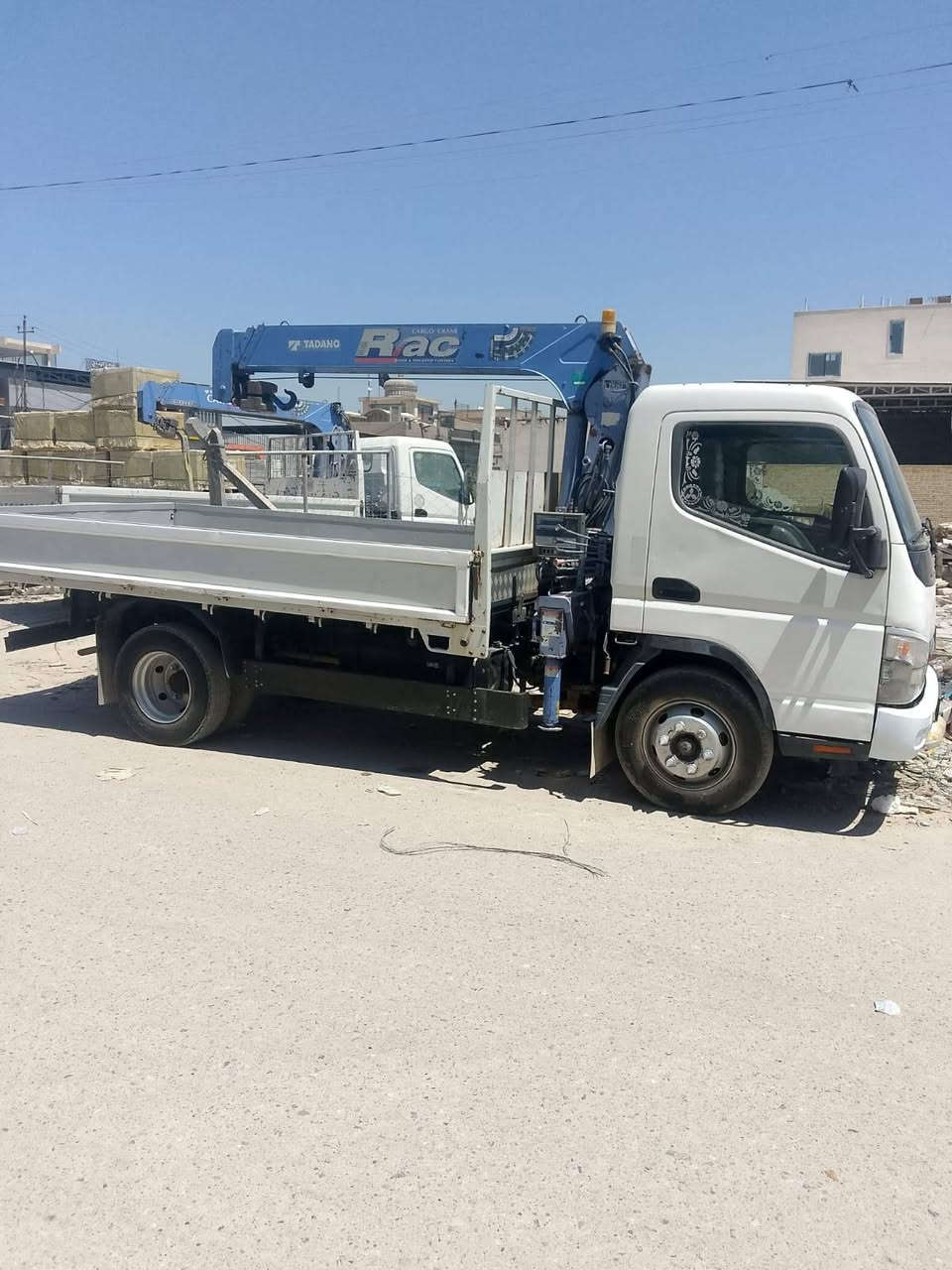 كنتر موديل ٢٠١٣ كير مكينه اكسل شاصي مكفول كرين راك /٢/٦٠٠ سلايتين مكفول دوشمه تخم تاير السياره خير من الله كبل للشارع تراي وين ما تريد 
رقم بغداد انكليزي تحويل مباشر    ملاحضه مكلف بلنشر رقم صاحب السياره
***********
