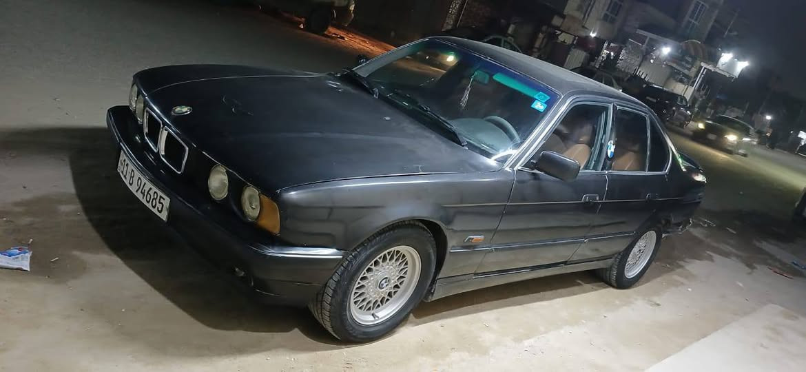 ٥٢٥ مسكر فول اتوماتيك غاز بانزين سياره  بسمي رقم انكليزي بغداد ٥ ويل كب ضربه ماكو صبغ جماليه تبريد شغال فتحه سلايت شغال بيه هواي مواصفات لايت زنون سعره ٦٠ بيه مجال   ***********نجف
