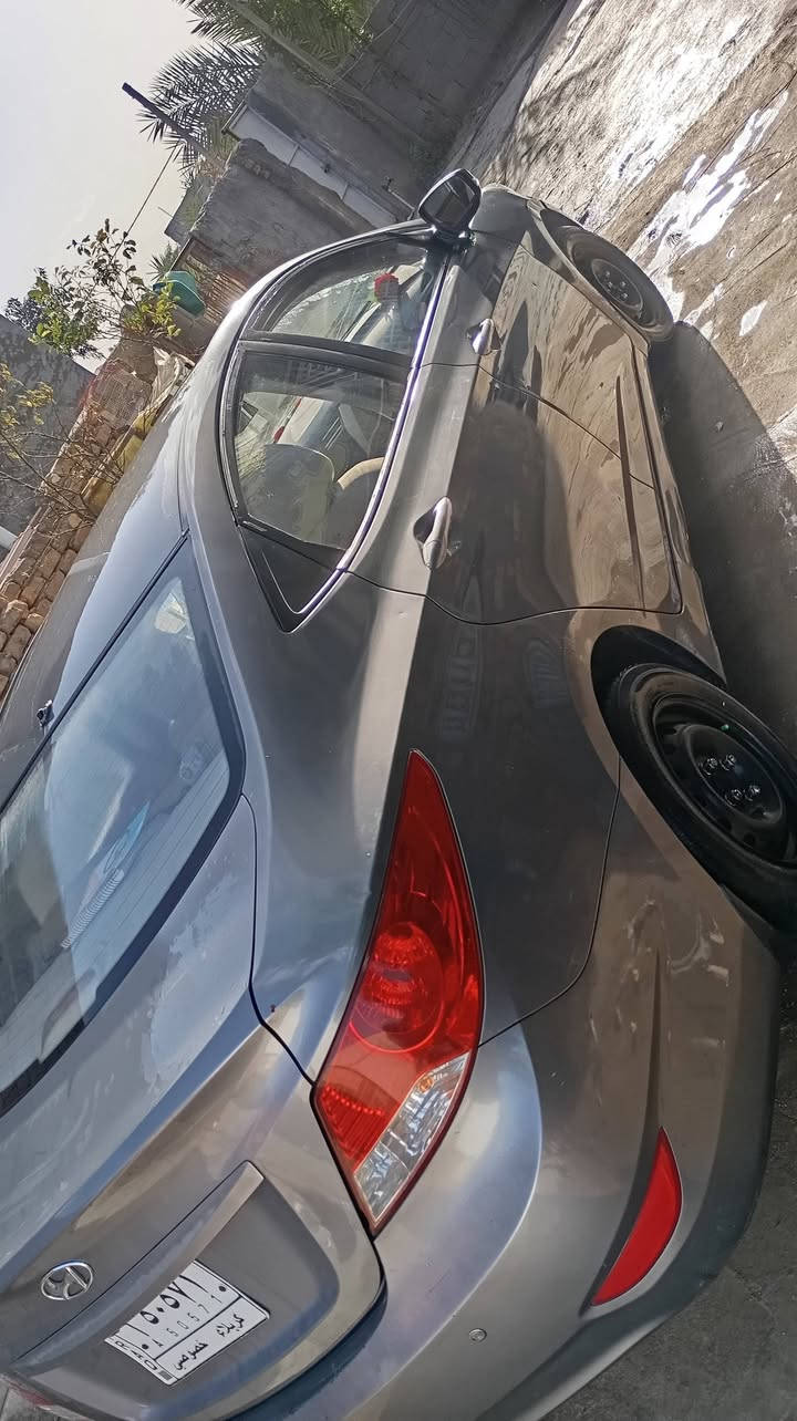 سلام عليكم اكسنت للبيع
موديل 15 

كفاله عامه وارد خليجي

كير ومحرك خير من الله 1600

تبريد فول 

تخم تاير 

السياره
 كامله مكمله 

السعر 95

التواصل *********** رقم الهاتف
