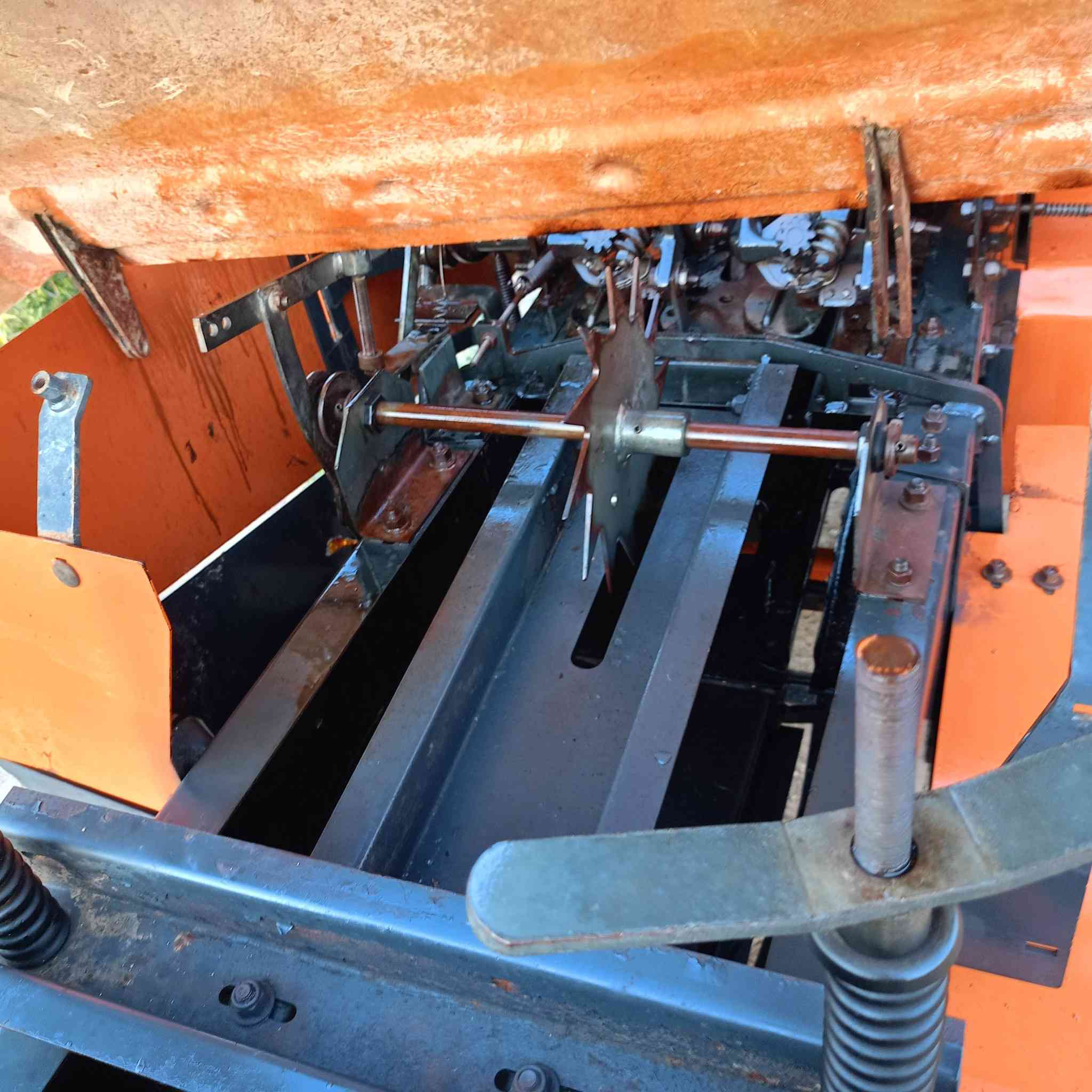 كابسه كلكان ايطالي ام الديچ للبيع للاستفسار على الرقم ***********
