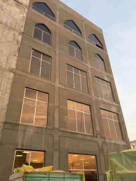 انجاز بناية كلية الهندسة في جامعة المعارف
شبابيك المنيوم S55 سراي التركي مع دبل جام مسكرت

#اقساط بدون تحميل بنفس سعر النقد  لحاملي ماستر رافدين

شركة البراء للألمنيوم تنفرد في كل تفصيلة خاصة بمنزلك 🏡✨

 نقدم لك أرقى خدمات الألمنيوم والحديد بجودة استثنائية وتصاميم تناسب جميع الاحتياجات السكنية والتجارية. نجمع بين المتانة، الأمان، والأناقة العصرية لنضمن لك حلولاً متكاملة تلبي كل تطلعاتك.

🔹 تجهيز منزل كامل بأحدث أعمال الألمنيوم والحديد وال PVC
🔹 شبابيك، أبواب، محجرات، ومطابخ مخصصة.
🔹 مواد ذات مناشئ عالمية.
🔹 تنفيذ سريع بأعلى مستويات الدقة.
🔹 خامات مضمونة وضمان على جميع الأعمال.
🔹 شبابيك ألمنيوم سراي التركي بأحدث المواصفات، مقاومة للعوامل الجوية، مع عزل حراري وصوتي مثالي.
🔹 أبواب رئيسية وداخلية بأشكال عصرية توفر الأمان والفخامة لمنزلك.
🔹 محجرات سلالم وبلكونات بأحدث التصاميم، تجمع بين الأناقة والجودة.
🔹 مطابخ ألمنيوم و( HDF ) مخصصة بتصميم حديث يناسب جميع المساحات والأنماط العصرية.
🔹 واجهات زجاجية (Curtain Wall) تضفي لمسة معمارية متميزة للمباني الحديثة.
🔹 زجاج مسكرت وعاكس يمنح الخصوصية مع تصميم أنيق وعصري.

📍العنوان / الرمادي -شارع المحكمة -قرب مجسر الزيوت.

للاتصال&واتساب
***********
***********
***********

💬 تواصل معنا الآن وابدأ رحلتك نحو تصميم عصري بأعلى معايير الجودة! 🚀
